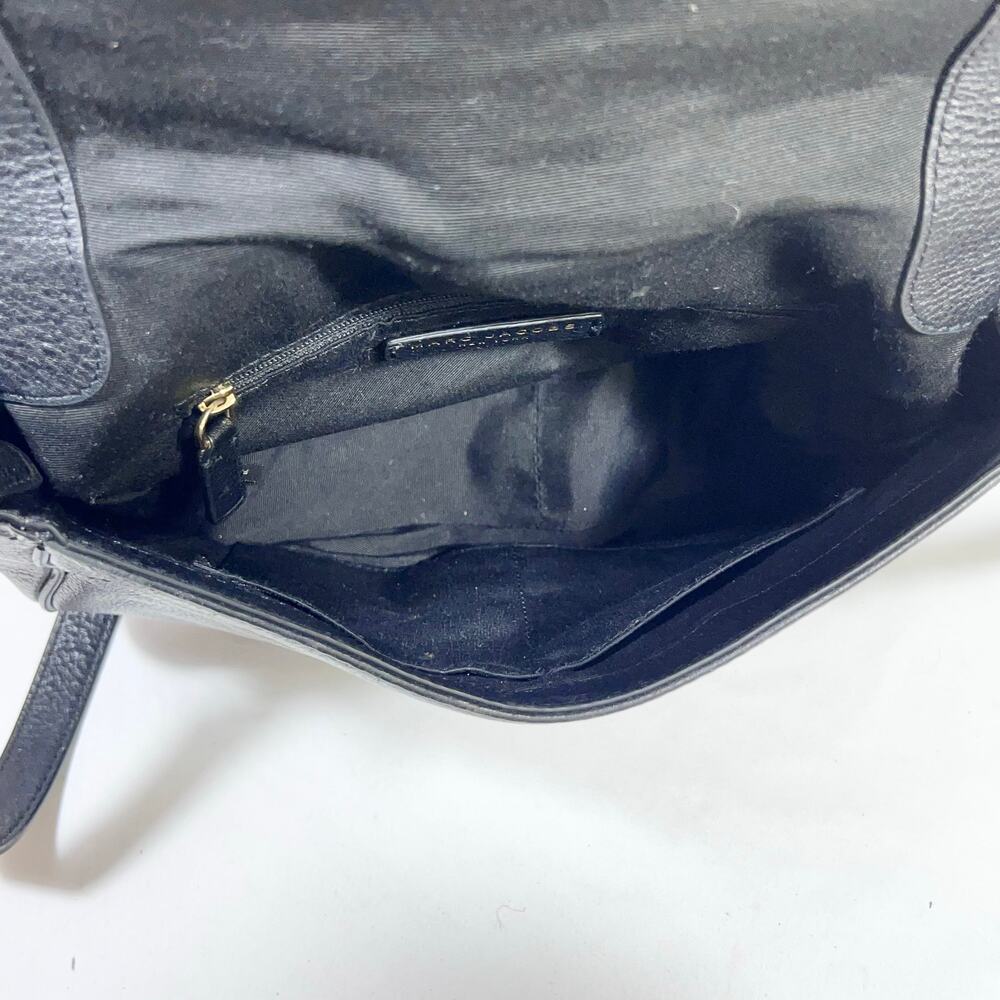 Marc Jacobs Empire City Mini Messenger Crossbody Black Leather Gold Hardware - Picture 8 of 15